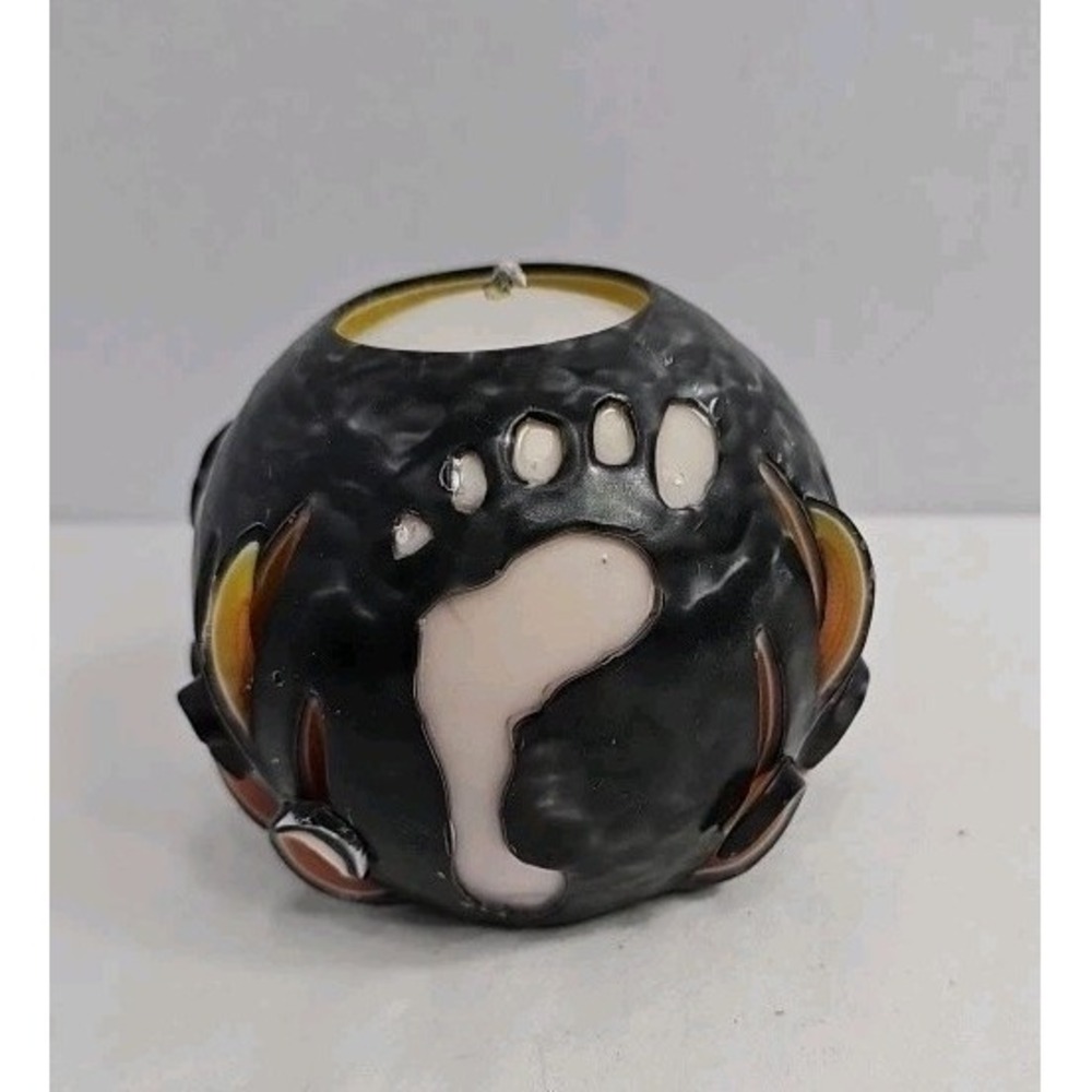 Round Hand Carved Candle 4.5" Foot & Flame Theme Paraffin Scent Free - New
